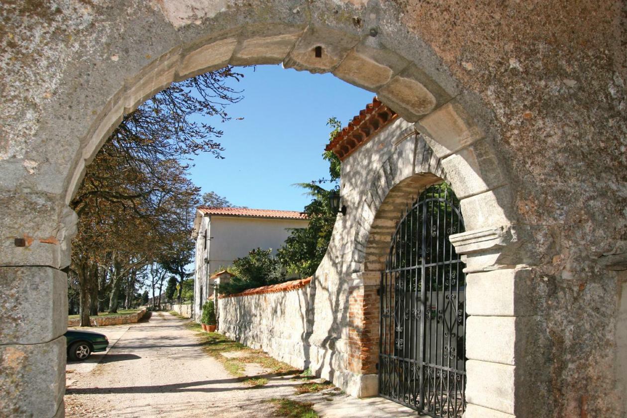 Kastel Pineta In Sveti Martin * Istrien Hotel Nedescina Exterior photo