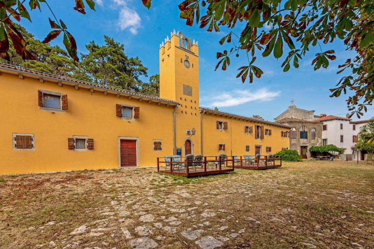 Kastel Pineta In Sveti Martin * Istrien Hotel Nedescina Exterior photo